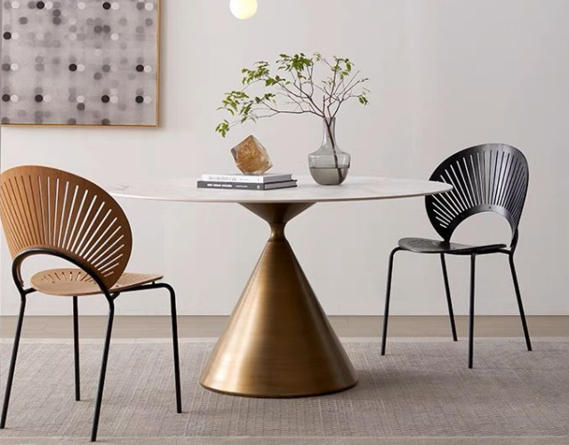 lily dining table gold